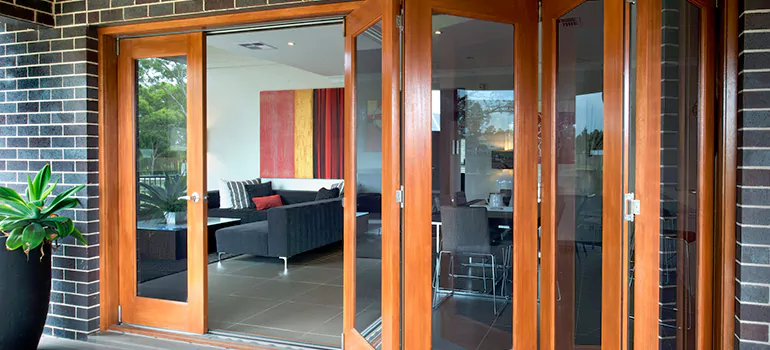 Folding Door Panel Repair in Casselberry, FL